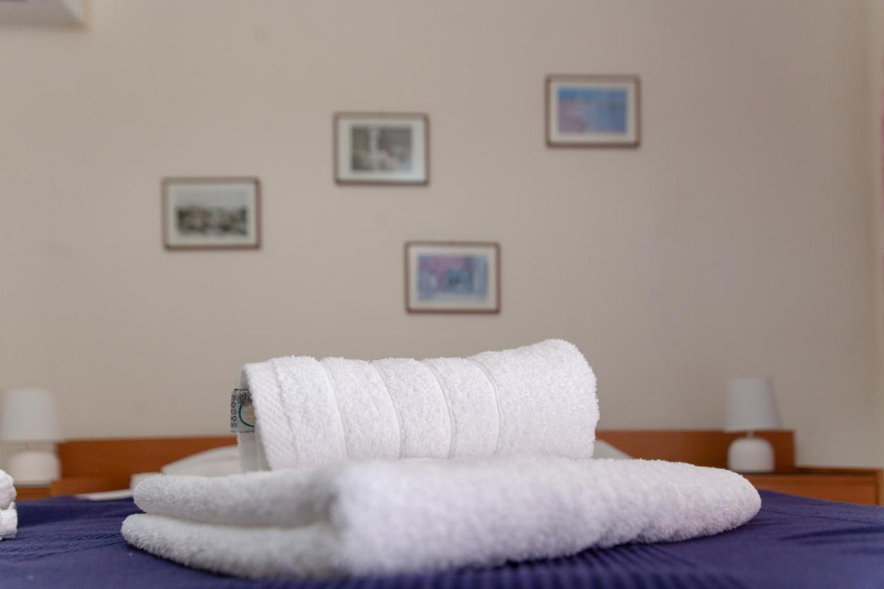 Athina Apartments Palaiopoli  外观 照片